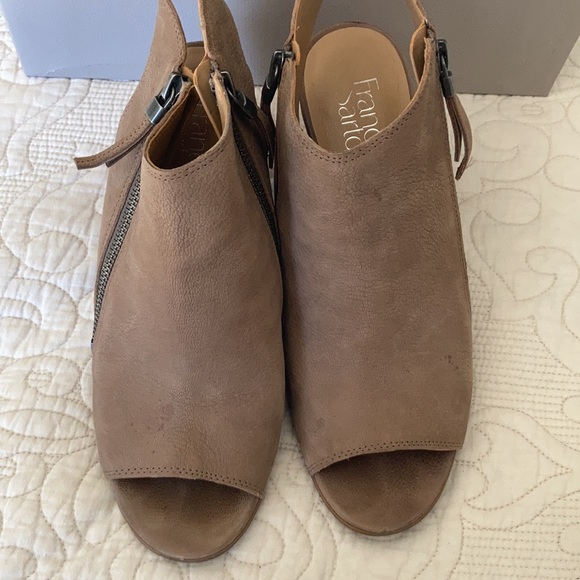 Franco Sarto Knox open toe leather upper mushroom color size 10 block heel - Picture 6 of 11